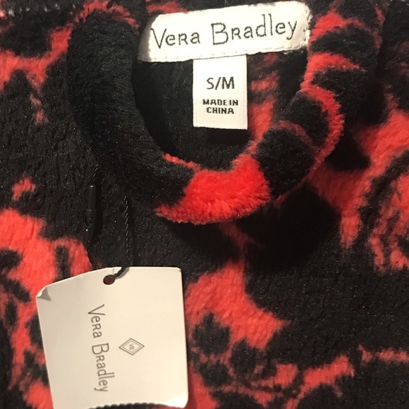 New rare Vera Bradley hooded plush fleece robe, Silhouette Floral red and black - Picture 6 of 15